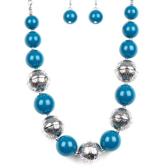 NWT Floral Fusion blue and silver necklace set - Picture 2 of 3